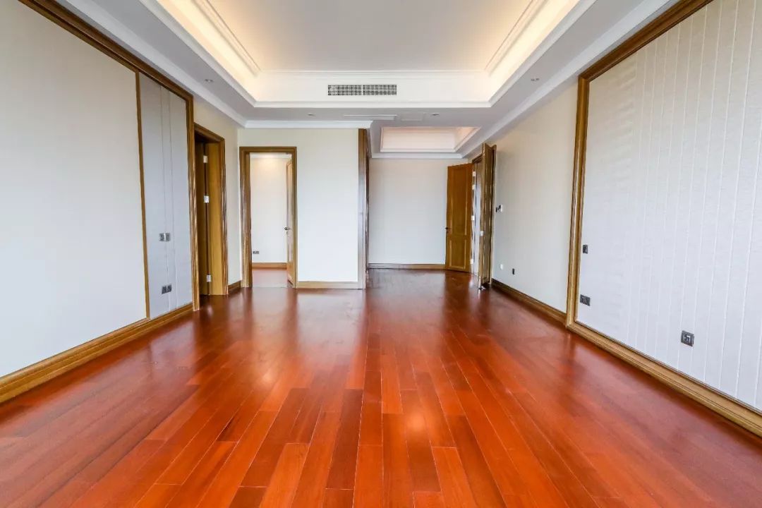 仁恒江湾天成380㎡，河西最顶级大平层！客厅开间层高逆天……