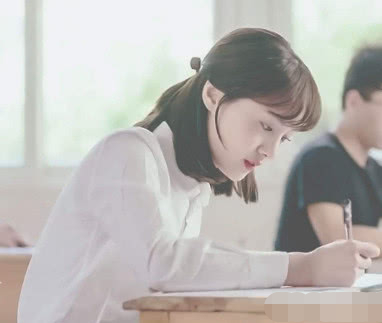 高颜值的明星，郑爽的眼睛纯粹，景甜的脸令人痴醉！杨颖依旧美丽