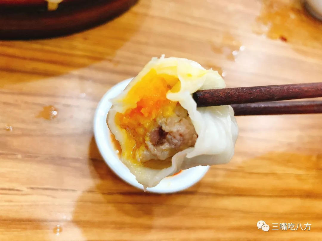 当年要是我没去批发美容美发产品，现在哪里还有小杨生煎的机会！