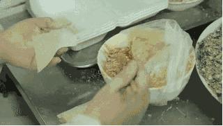 当年要是我没去批发美容美发产品，现在哪里还有小杨生煎的机会！