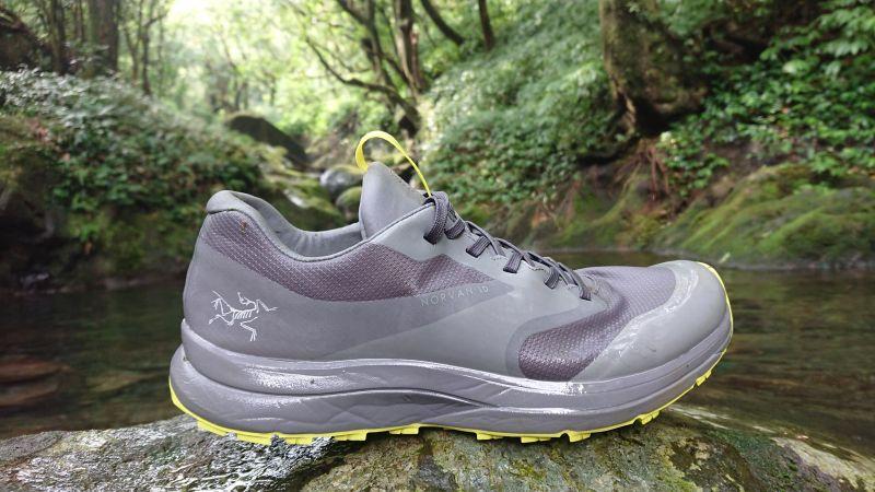 户外鞋登山鞋推荐亚瑟士,亚瑟士户外越野休闲鞋