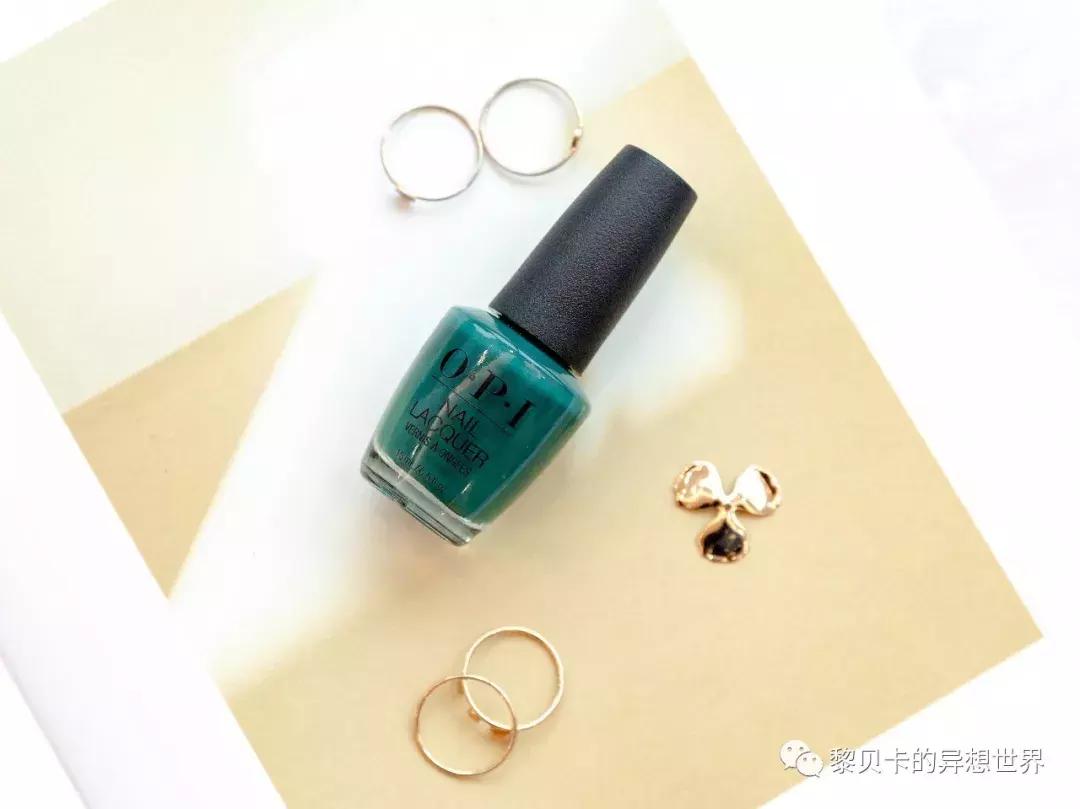 夏天指甲油2022年新款显白带钻,指甲油2022年流行网红夏天显白