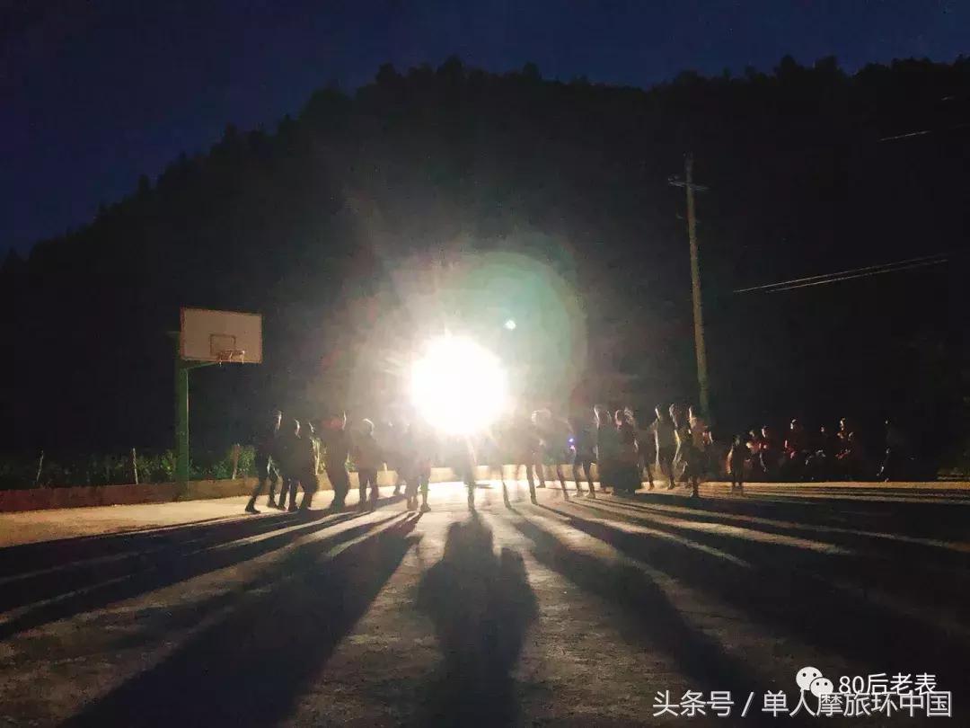 摩旅日记：第18、19天体验彝族村寨火把节