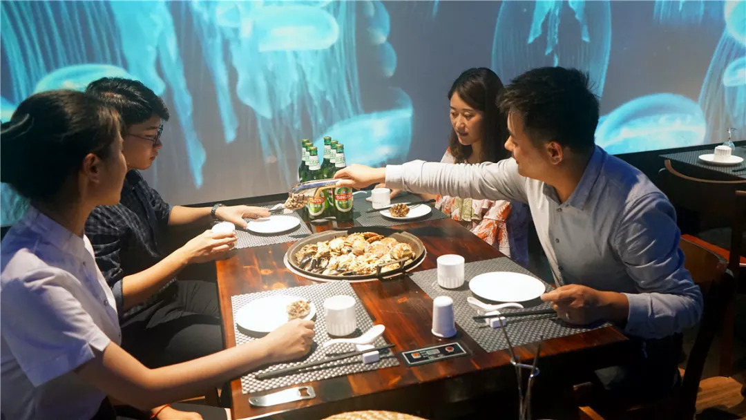 登上这艘神秘大船,体验24小时的时光穿越!