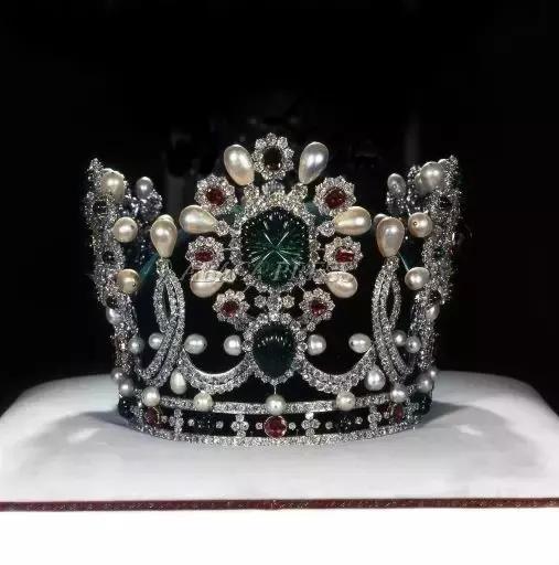奢华皇室王冠,奢侈豪华的皇宫