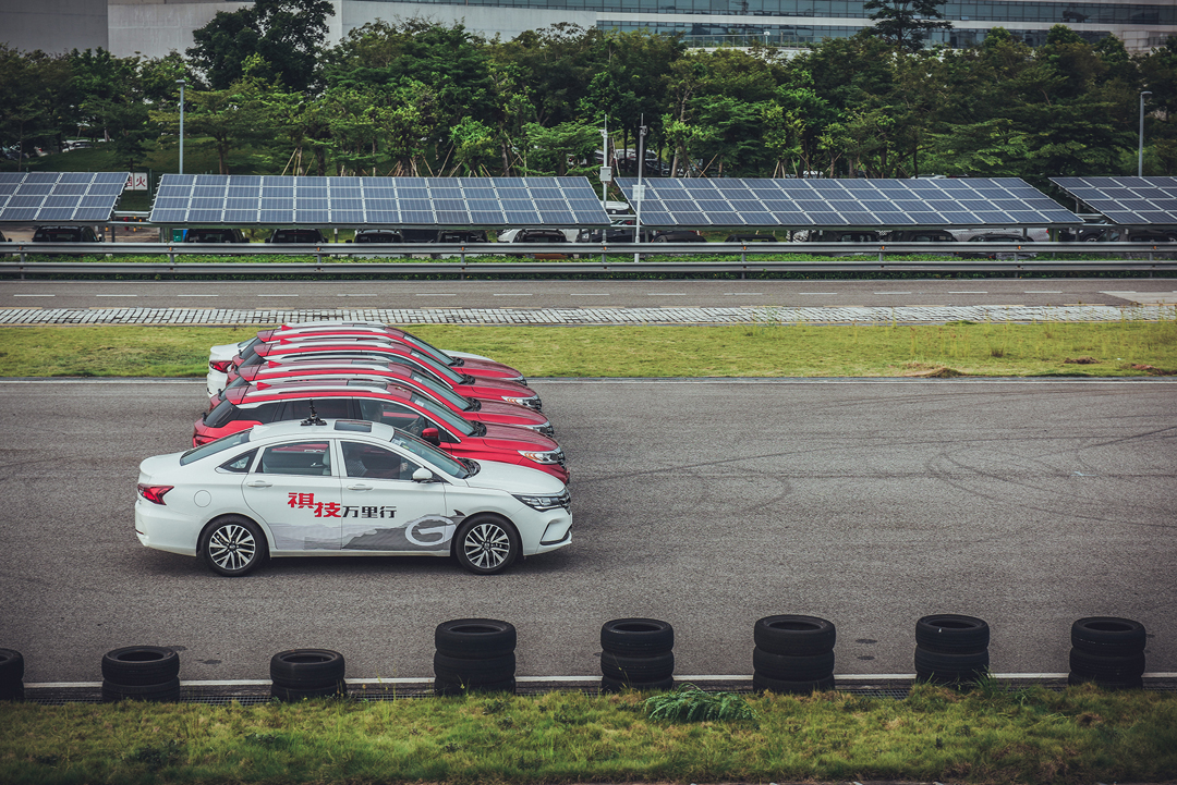 广汽传祺绿境space无人驾驶,广汽传祺七座商务车无人驾驶