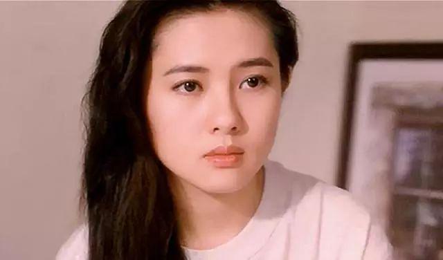 她是最清纯版的苏妲己,她被称为最清纯的女星