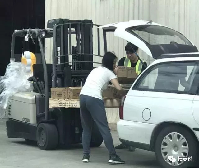 中国小哥在国外两年赚2套房4辆车,这个害人不浅的职业养肥了多少人?