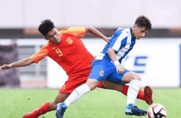 国足最惨的一场视频,里皮带领国足输了几场