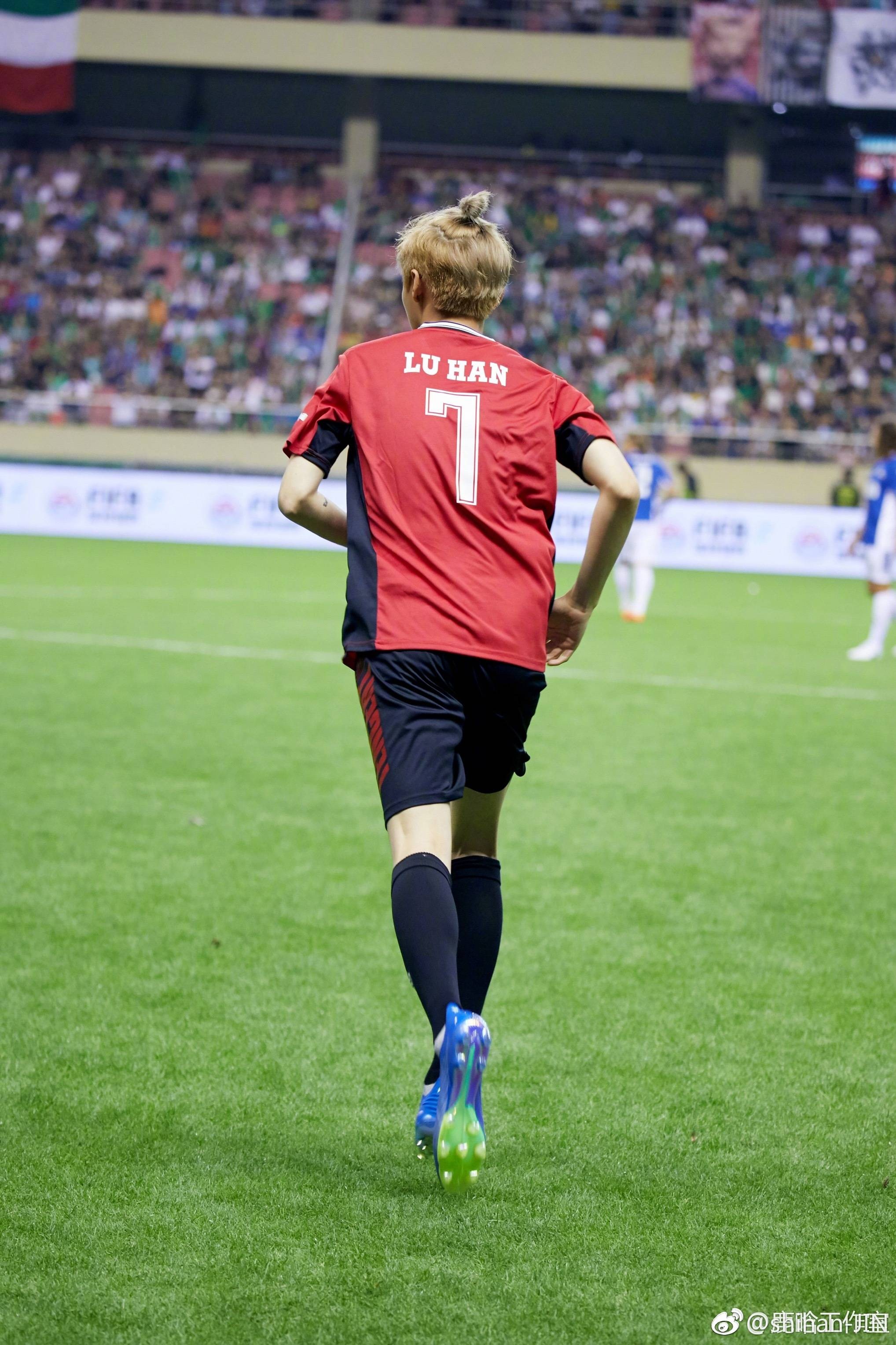 足球迷为什么这么讨人厌,足球迷为什么讨厌篮球迷