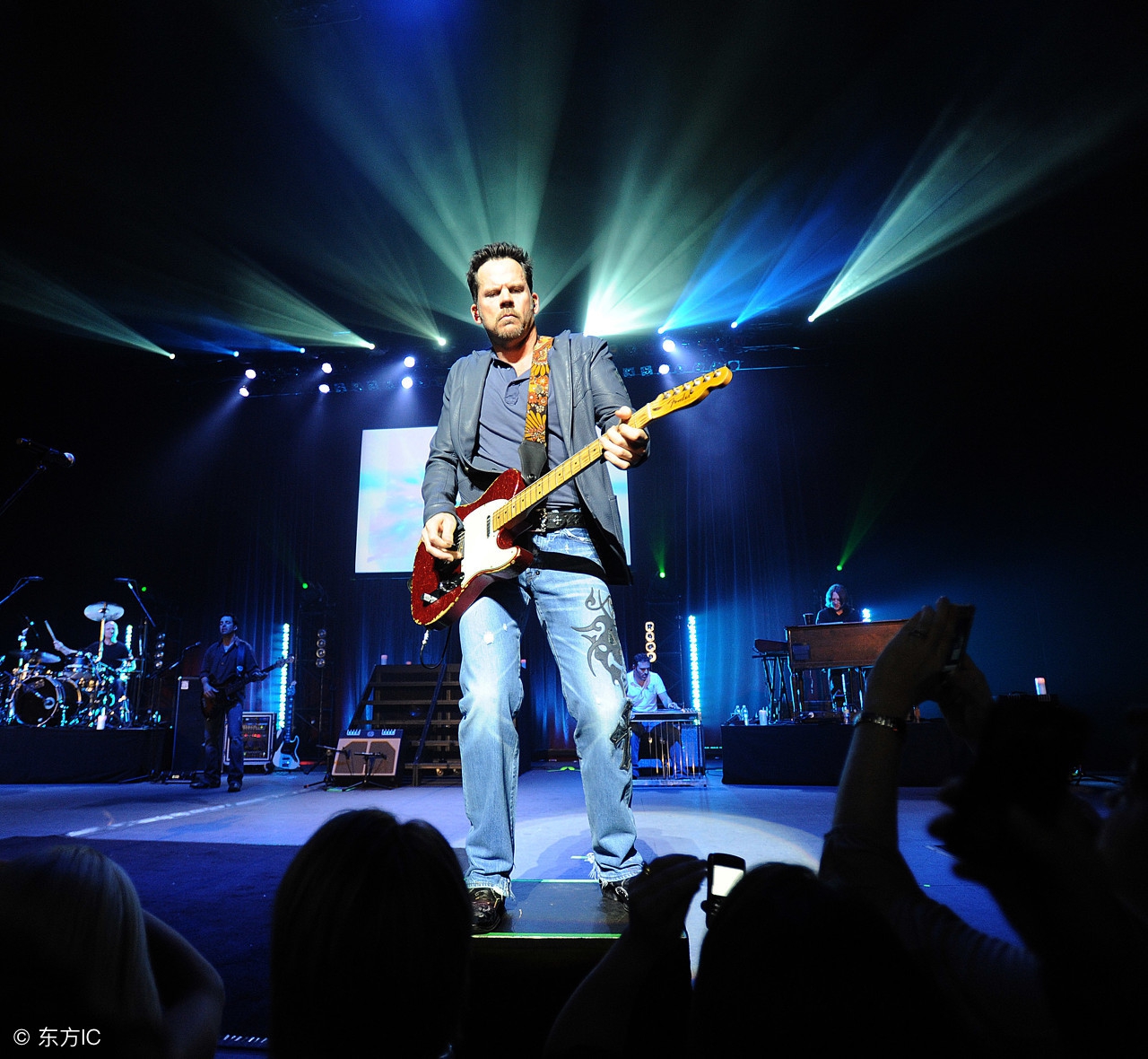 声乐学习需怎样检查声带,声乐唱歌漏气怎么纠正