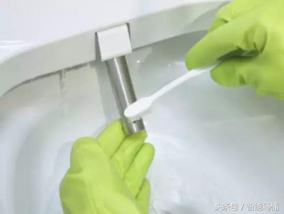 智能马桶喷头漏水怎么解决,智能马桶喷嘴伸不出来怎么维修