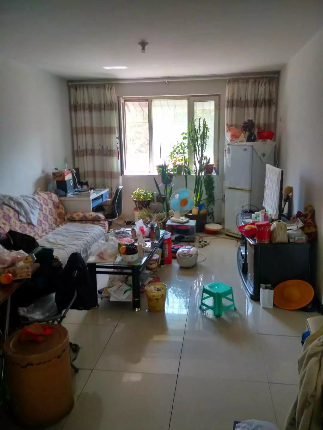 石河子精装修房出售,石河子房源三室一厅