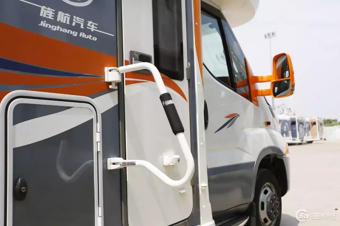 最贵房车排行榜,最贵房车价值近千万堪比豪宅