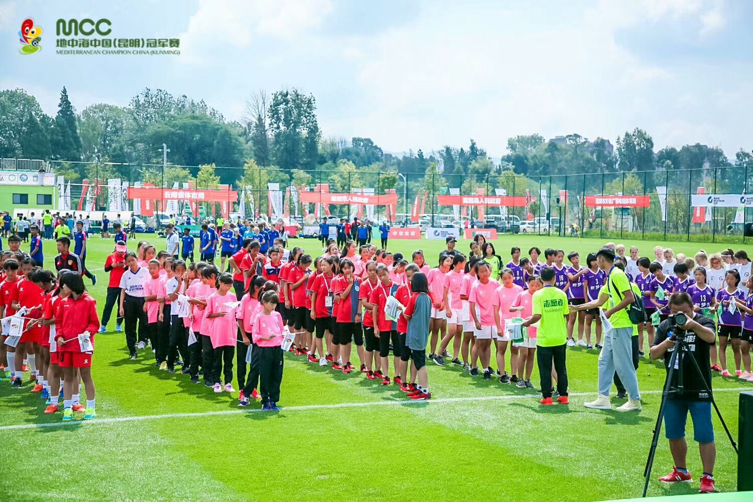 期望真正帮助中国足球！对话MNC地中海杯主席阿尔贝托-维纳斯