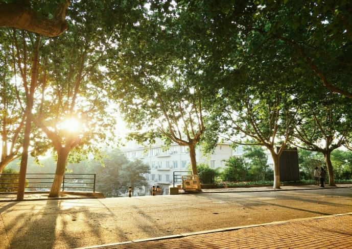 大连工业大学,初秋回响