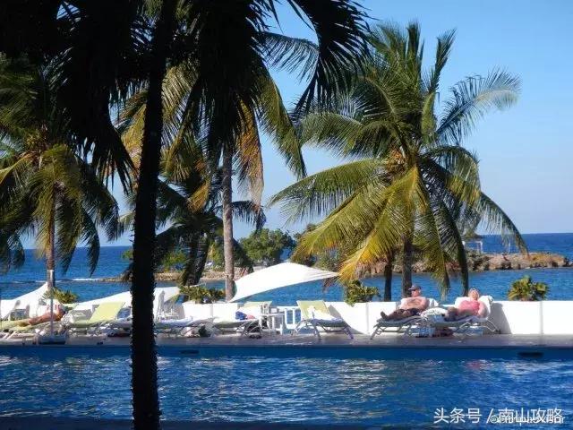 去这些地方“不穿衣服”才是正经事儿！全球最让人激动亢奋10海滩