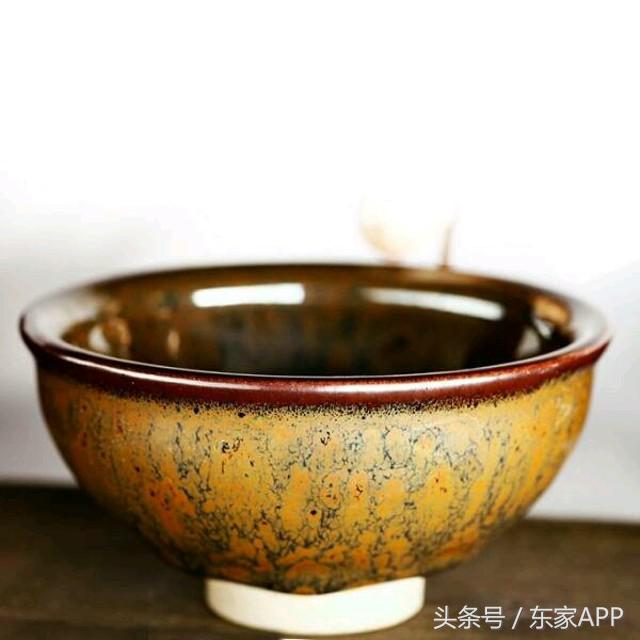 陶瓷表面的釉如何形成,陶瓷蓝黑裂纹是什么釉