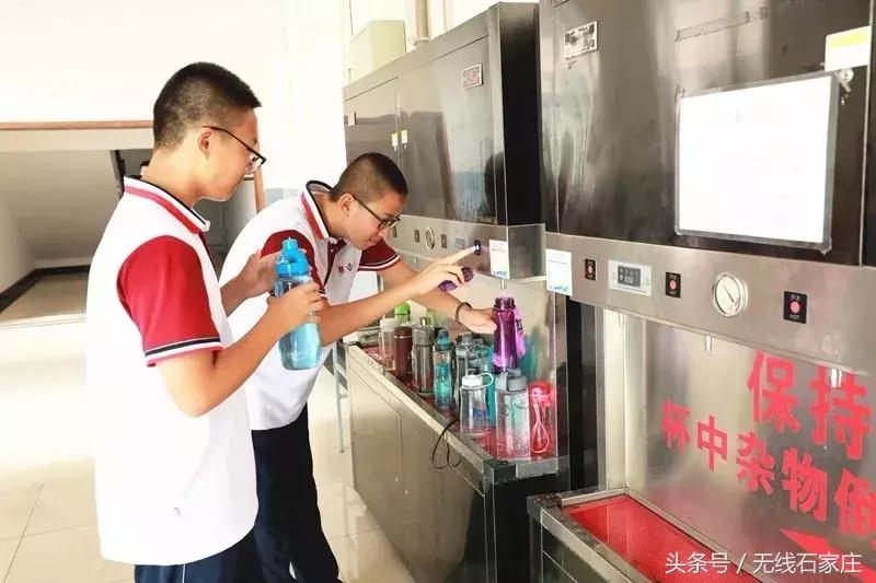 石家庄学校军训视频,27中学校石家庄军训