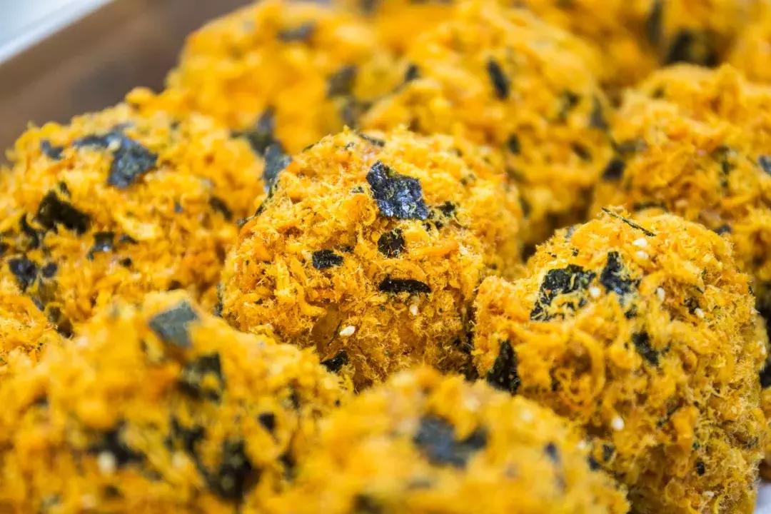 解放碑鲍师傅小贝,鲍师傅肉松小贝解放碑店