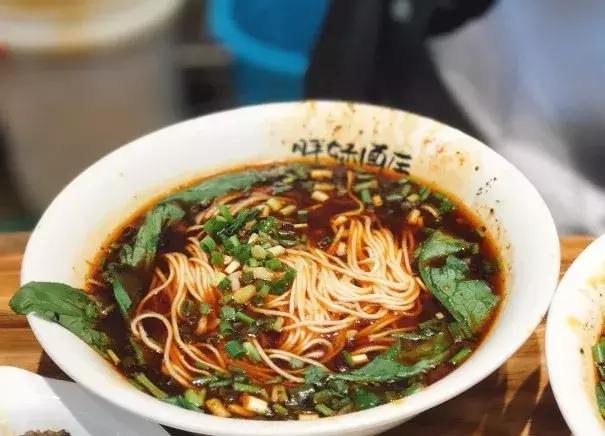 国内吃喝好玩的城市推荐,盘点值得为了美食去一趟的城市