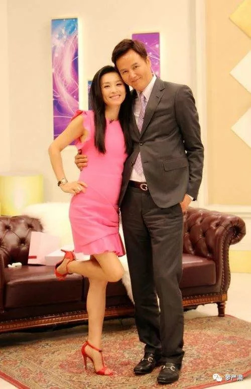 这对夫妻怎么作都不奇怪了，心痛的是其他明星为什么要掺和……