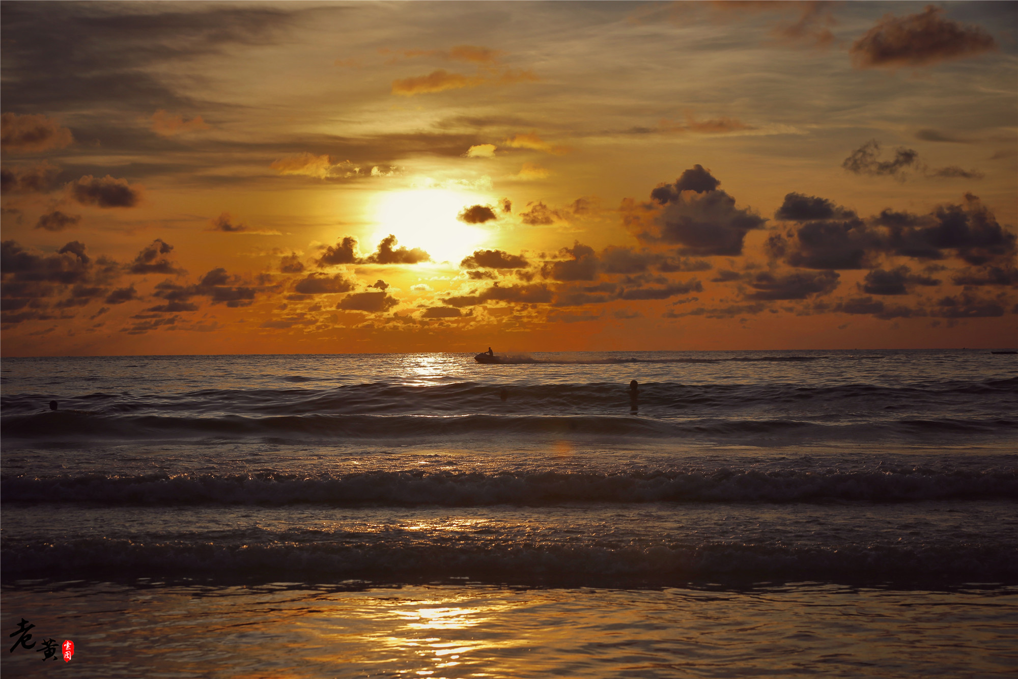普吉岛芭东海滩是最好的吗,普吉芭东海滩全景图