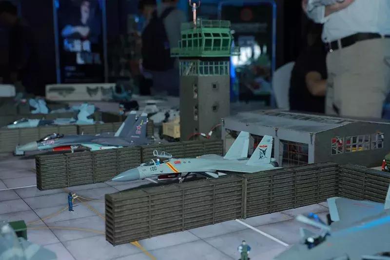 燃烧吧!军武!第三届军武嘉年华不能没有你,这次我们共唱战歌!