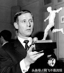 帅哥贝克汉姆荣获2018欧足联主席奖，盘点历届获得者都有谁？