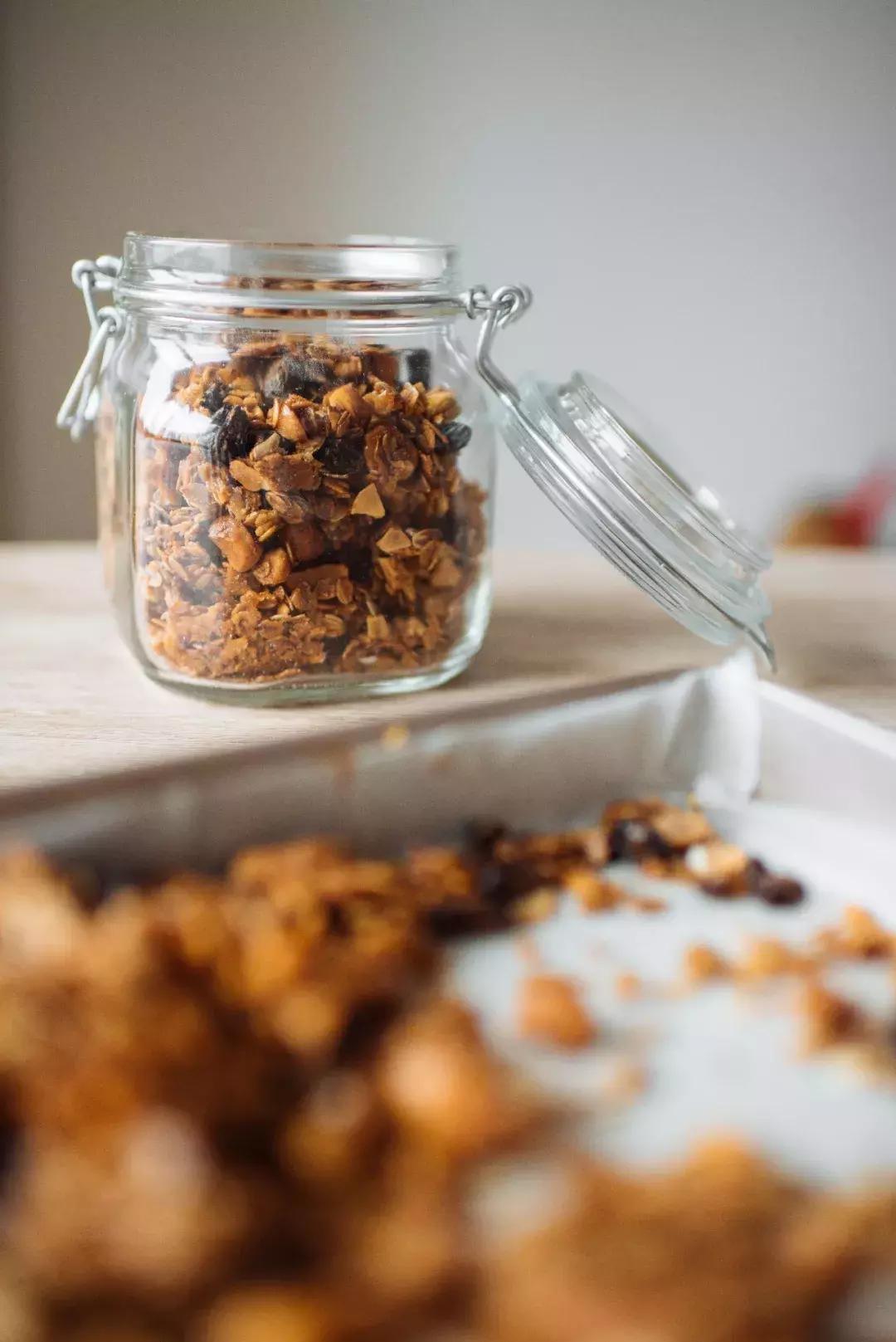 男生叫你多喝热水该怎么怼回去,男生叫你多喝热水穿衣服