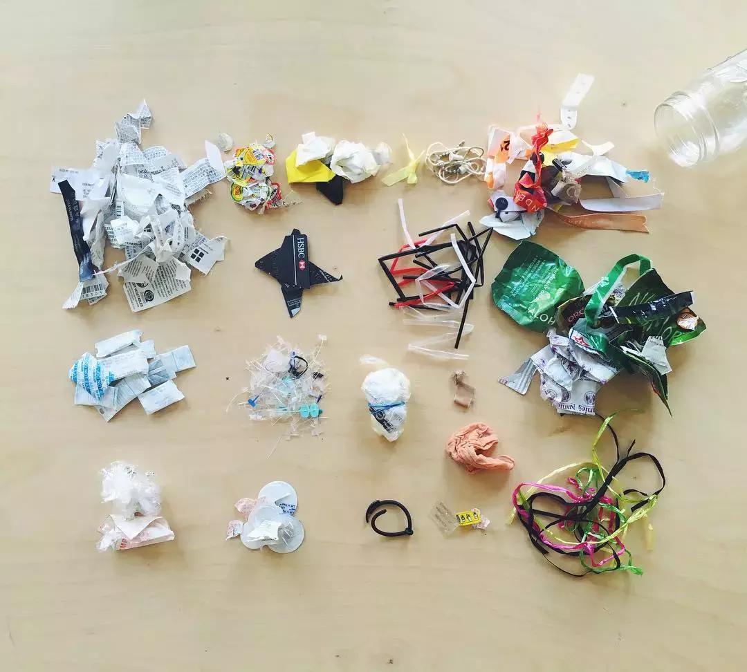 90后女孩践行零垃圾生活，四年产生的垃圾一个玻璃瓶就能装下……