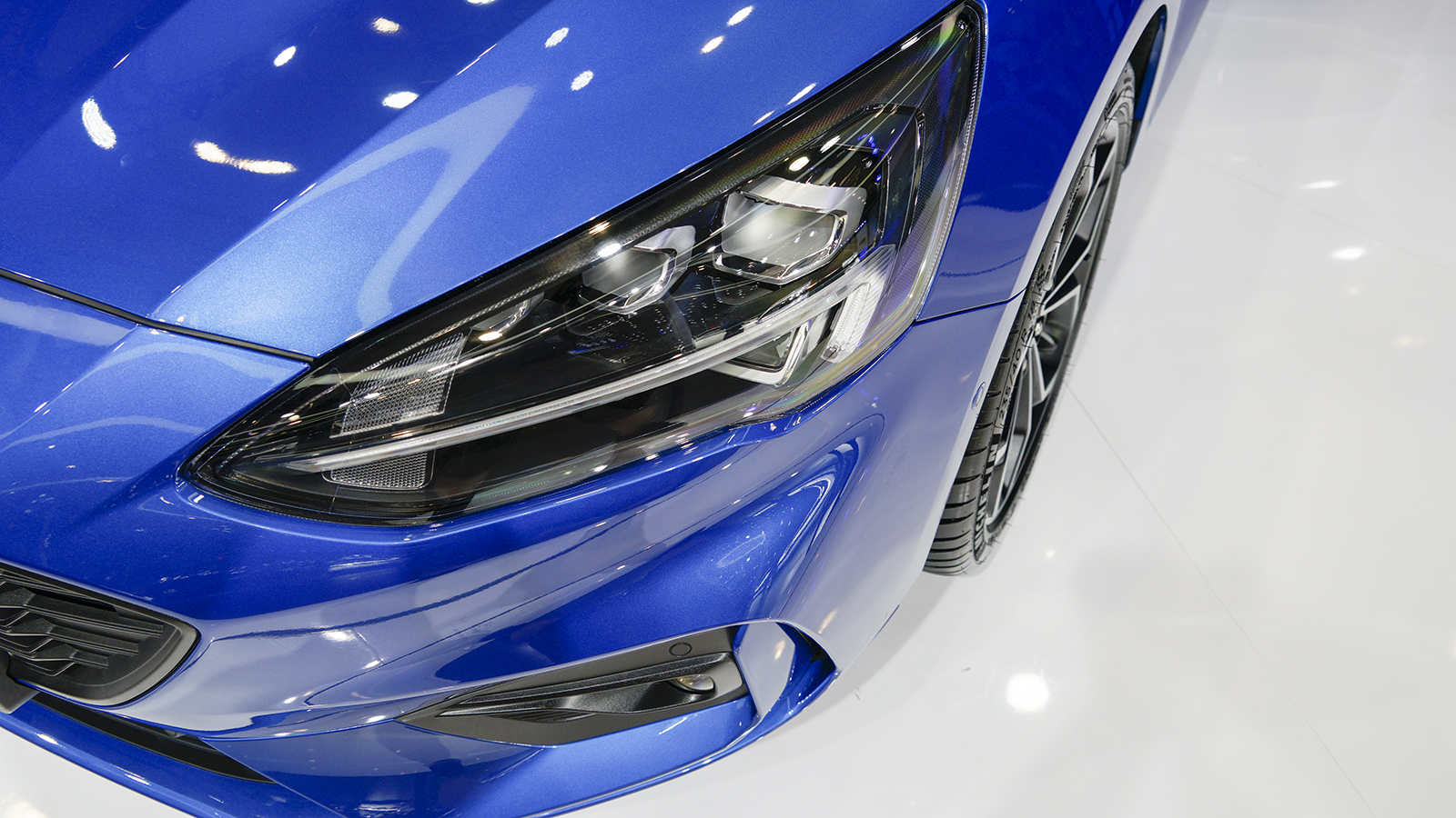 真车vs模型车,沉浸式体验19款福特福克斯两厢