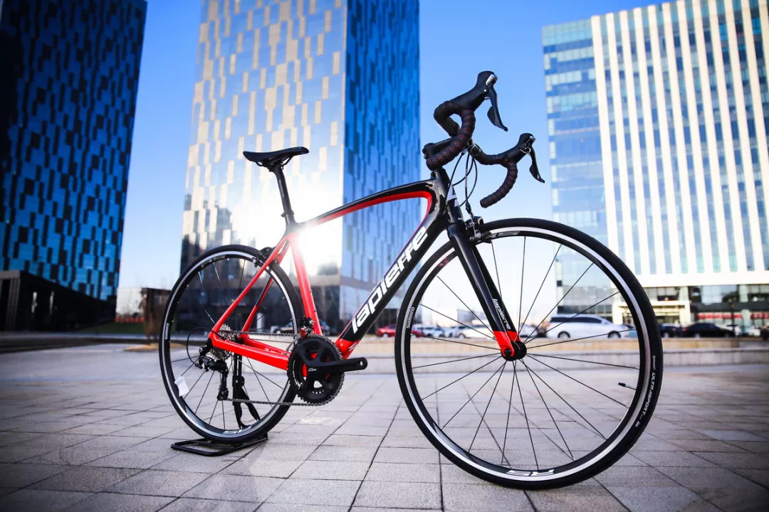 适合“山转公”或入门骑的公路车——SENSIUM500