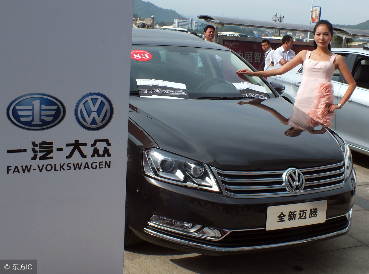 13年迈腾1.8t豪华版现在值得买吗,17年迈腾1.8t豪华版二手车多少钱