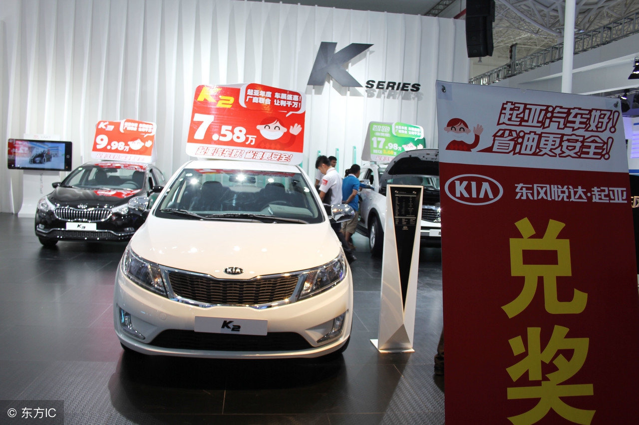 13年迈腾1.8t豪华版现在值得买吗,17年迈腾1.8t豪华版二手车多少钱