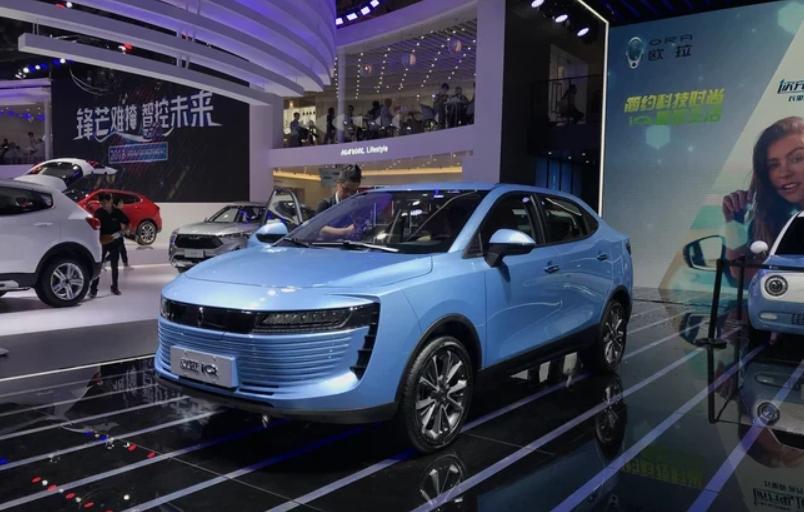 充一次电开一周,还带刹车动能回收,欧拉iQ不到10万开回家?