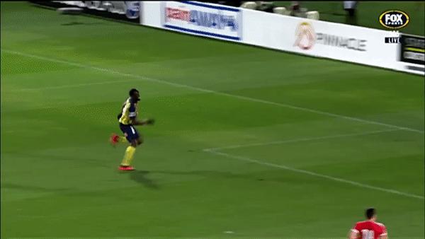 博尔特绝无仅有的冲刺,博尔特足球梦到底有多难