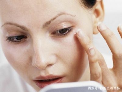 脸上有细纹和皱纹用什么办法,满脸皱纹干燥最有效去皱补水方法