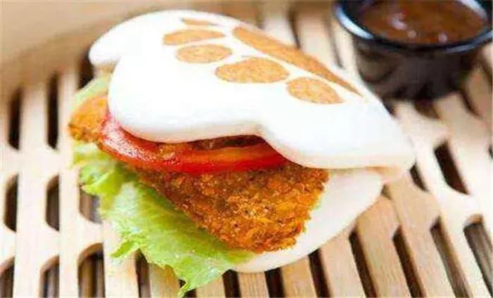 幼犬金毛吃多了会怎样,金毛吃多了拉稀需要禁食吗