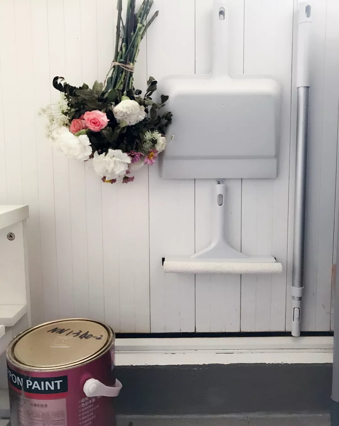 喜刷刷，喜刷刷，嗷呜……油漆刷的我脑壳疼呀脑壳疼