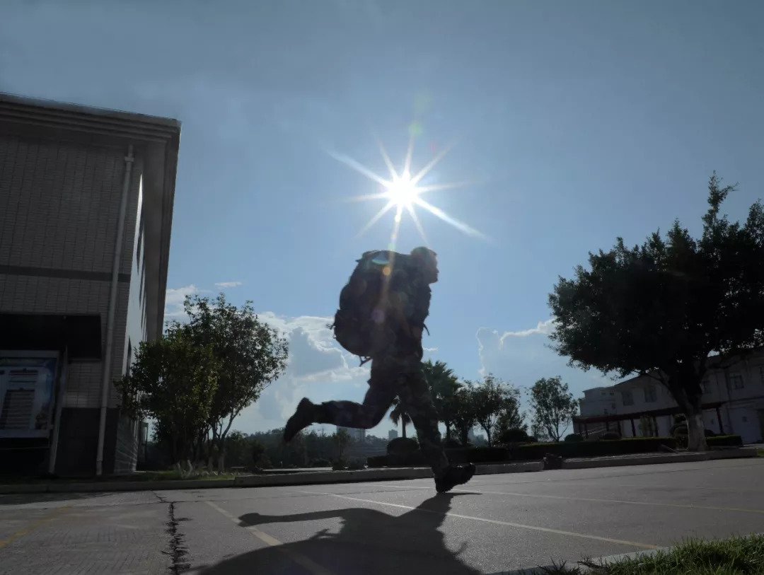 何港龙：成绩只代表过去，奋斗没有休止