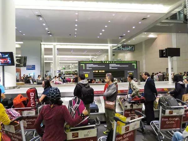 留学生首次入境加拿大流程,最新留学生加拿大入境流程