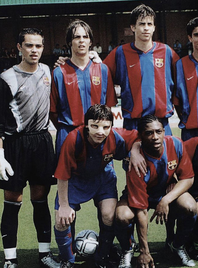 传奇人物里奥梅西,传奇巨星罗纳尔迪尼奥