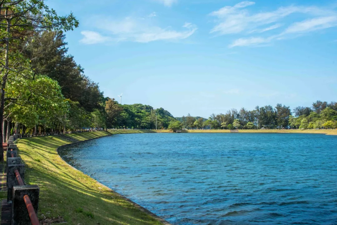 无边泳池度假别墅,无边泳池海景别墅