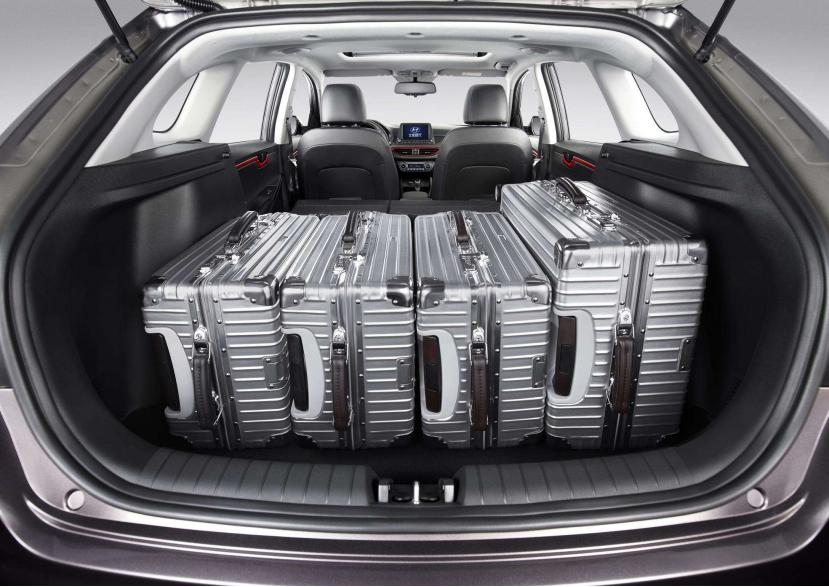 成都车展跨界旅行车,现代逸行新款上市