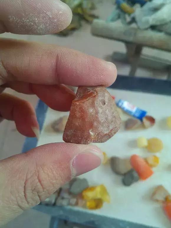 蜜蜡打磨教程戒面,蜜蜡圆珠怎么打磨成桶珠