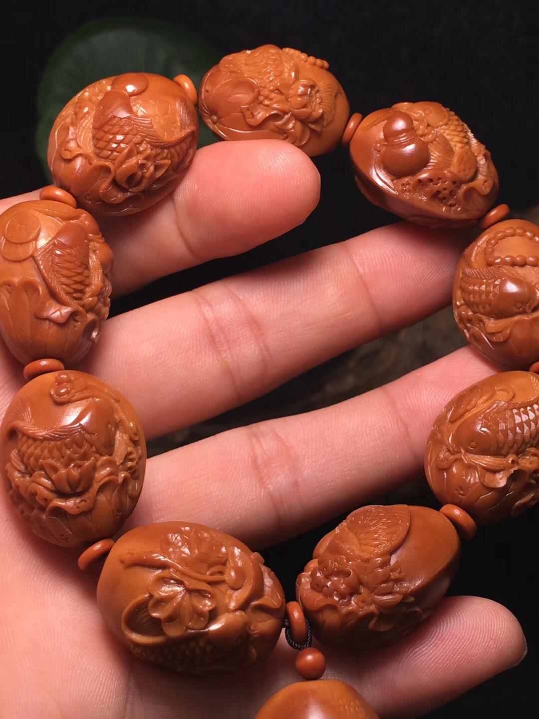 颐缘轩精品橄榄核雕,精品手工橄榄核雕