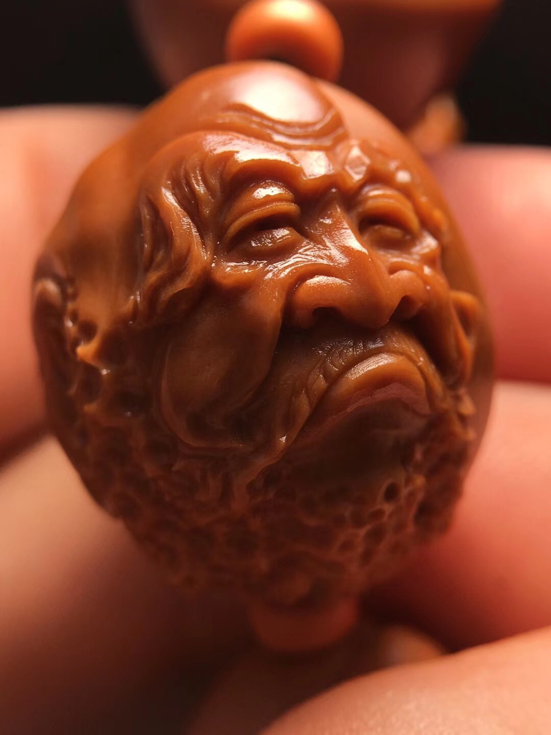 颐缘轩精品橄榄核雕,精品手工橄榄核雕