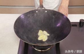 麻油猪肝家常做法,猪肝三秒即食