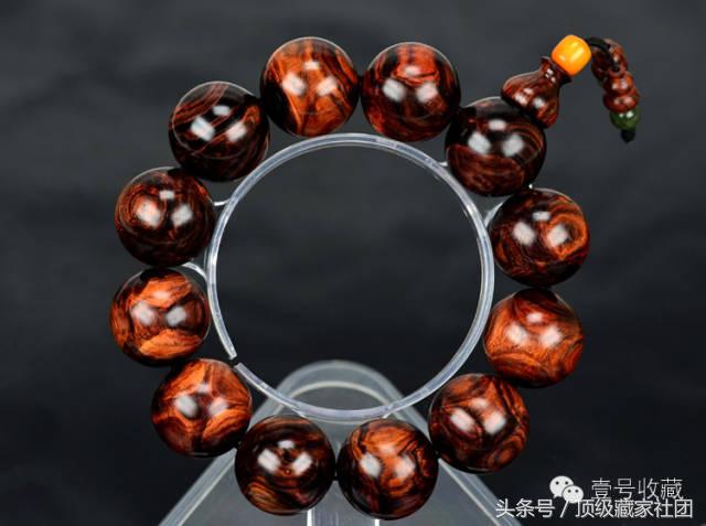 紫檀木佛珠108个不同戴法,木质佛珠种类及图片